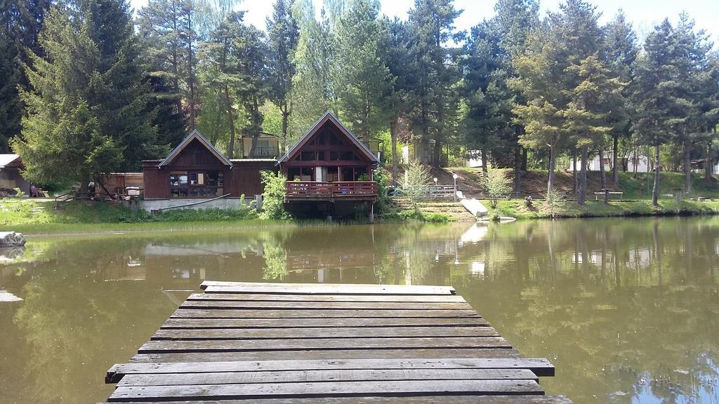 Отель Camping De Flechat Орсиваль Экстерьер фото
